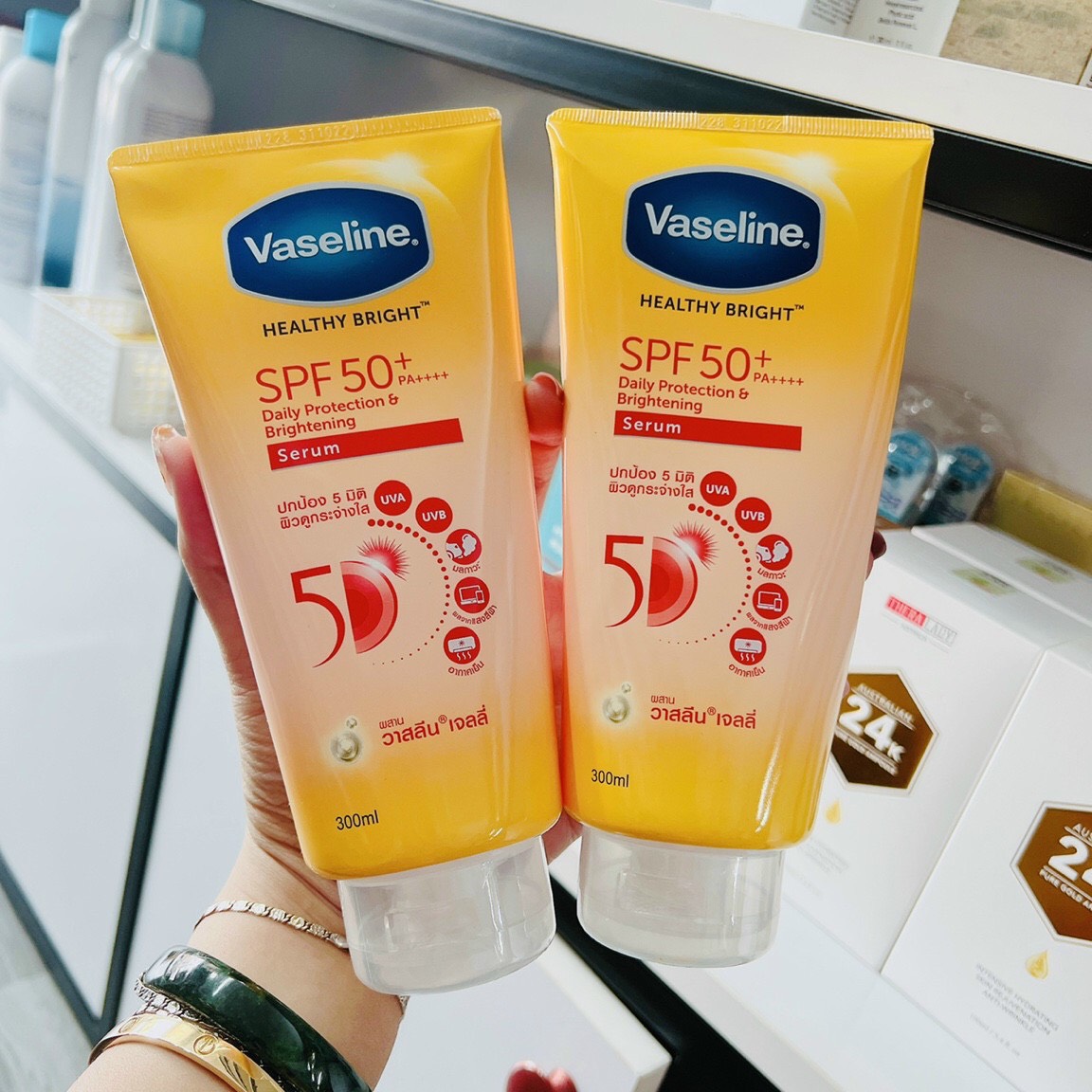 Sữa dưỡng thể trắng da Vaseline 50X (chống nắng SPF50) Thái Lan