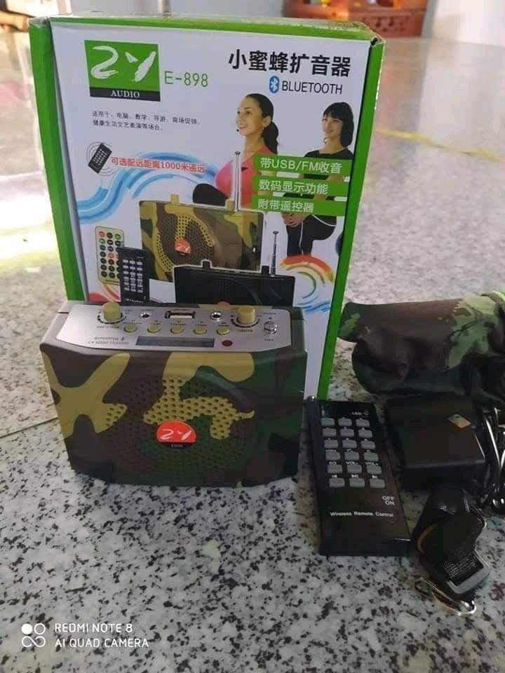 loa bẫy chim điều khiển từ xa  e898 có blutooth