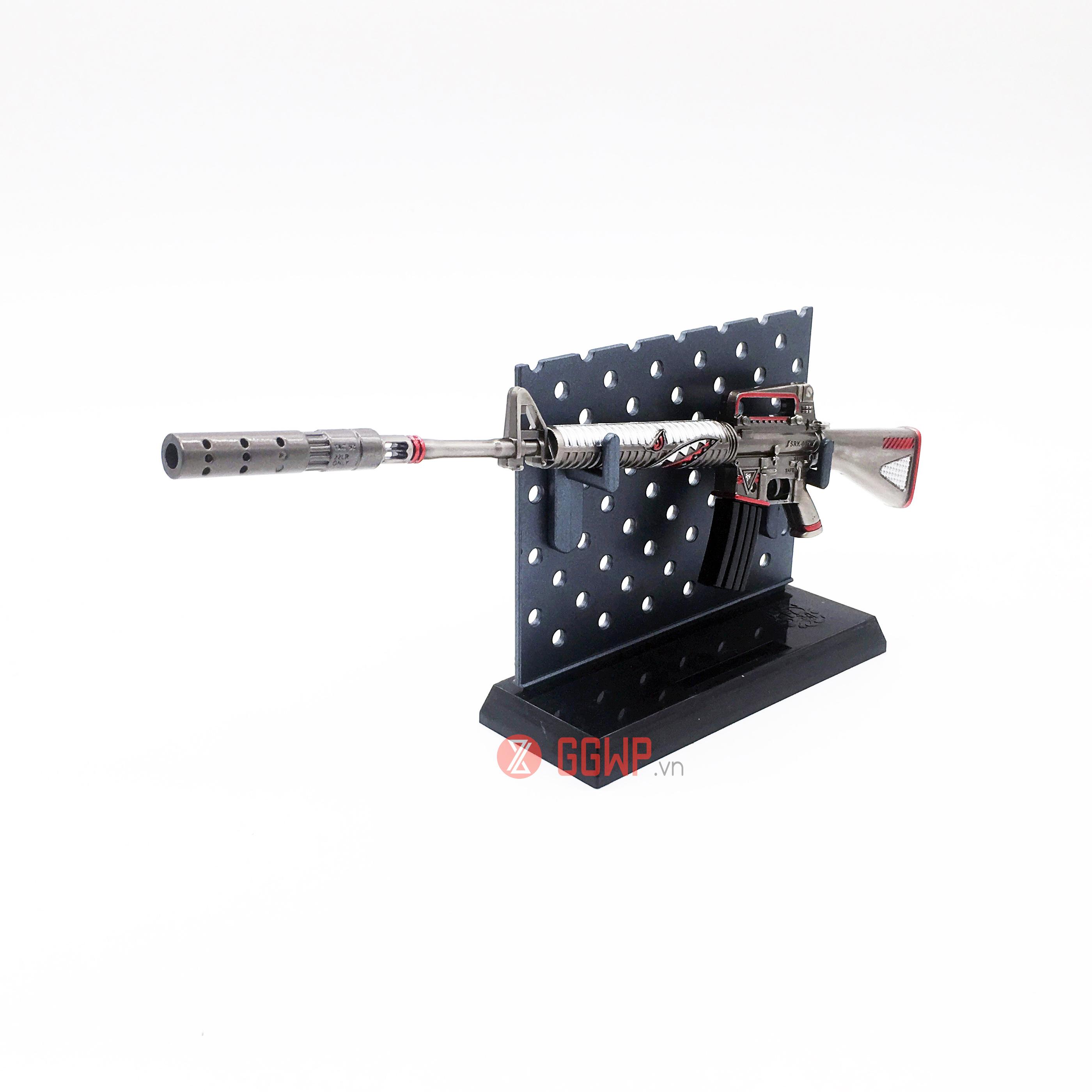Mô hình M16A4 skin Sharkbite 22cm PUBG