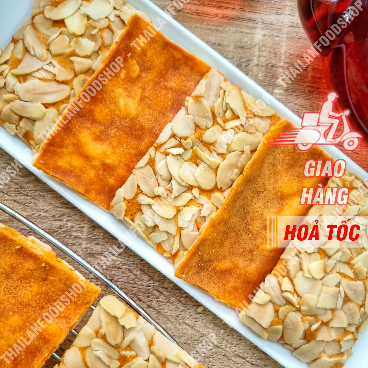 Bánh Ngói Hạnh Nhân Trứng Muối - Lon 300gr