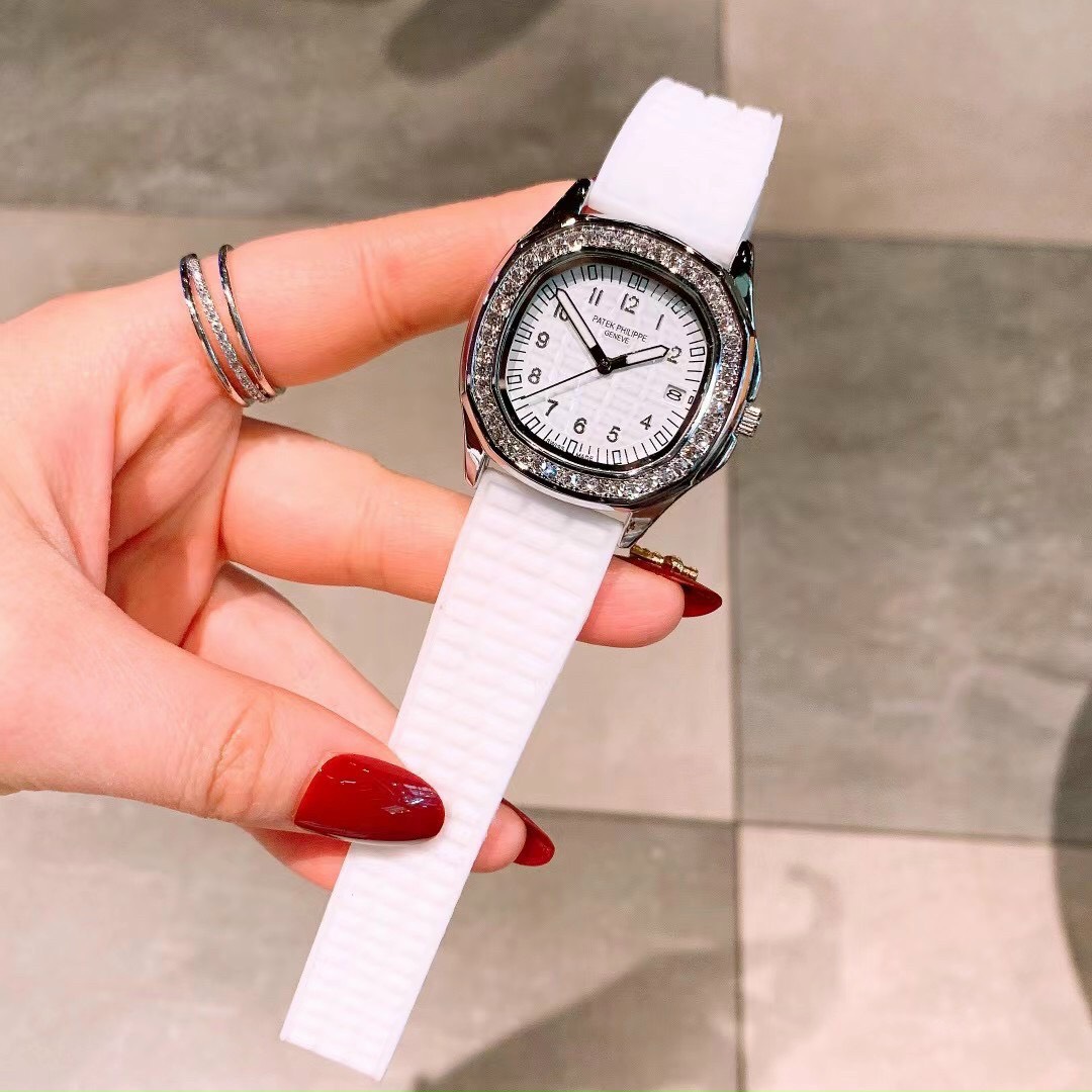 [Hot] Đồng Hồ Nữ Patek Philippe Aquanaut Diamond - Case 35mm