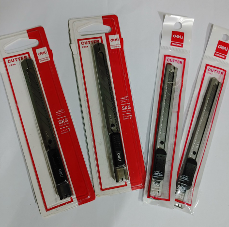 Dao rọc giấy inox DELI SK5 E2034 (lưỡi nhọn 30 độ) - Deli E2053 (lưỡi 60 độ)