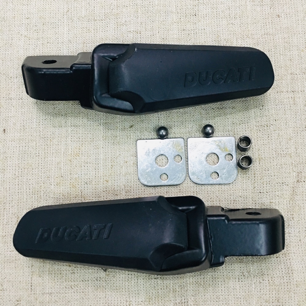 [HCM]GÁC CHÂN MẪU DUCATI HÀNG CAO CẤP ĐỦ MÀU