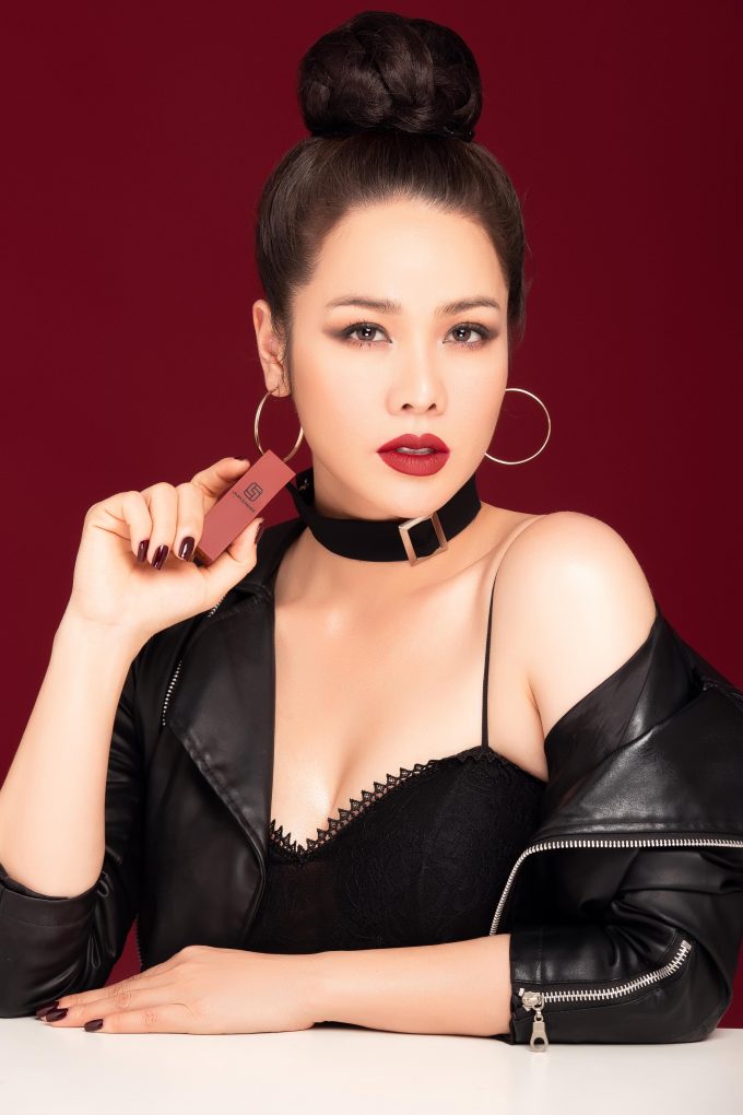 Son Laura Sunshine Nhật Kim Anh Classy 04 - Đỏ đất