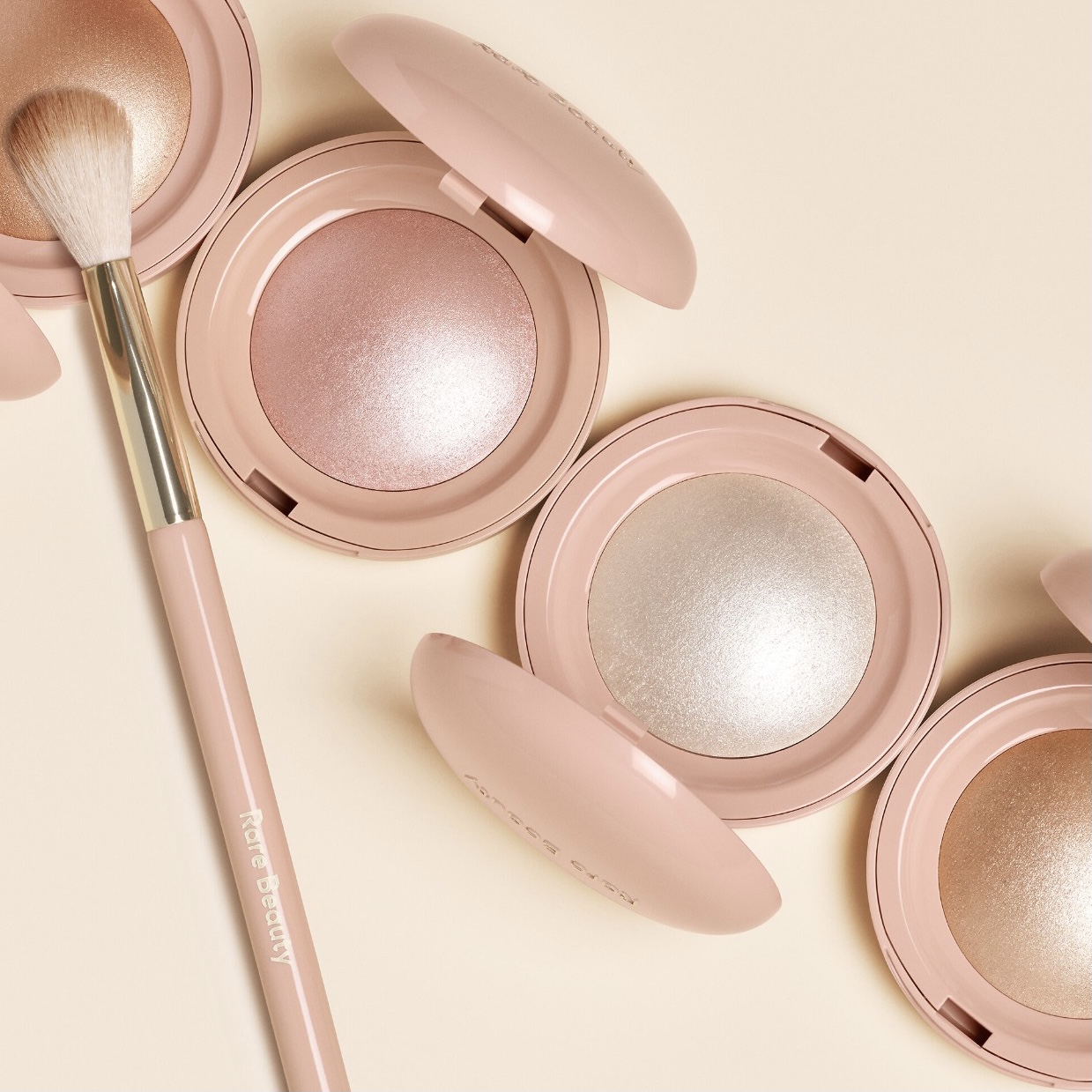 Phấn Bắt Sáng Rare Beauty Positive Light Silky Touch Highlighter 2,8G
