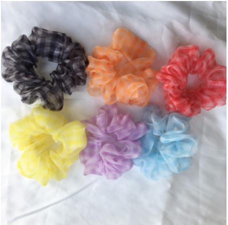 Scrunchies chun cột tóc hoạ tiết kẻ caro