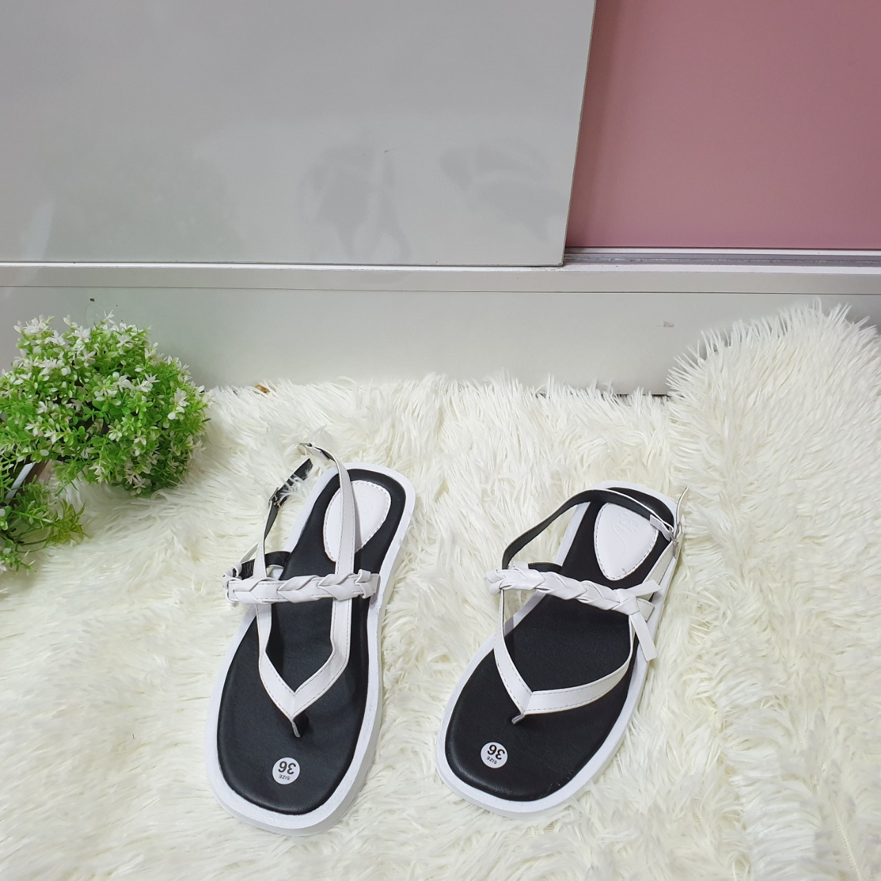 GIÀY SANDAL QUAI KẸP ĐẾ BÁNH MÌ