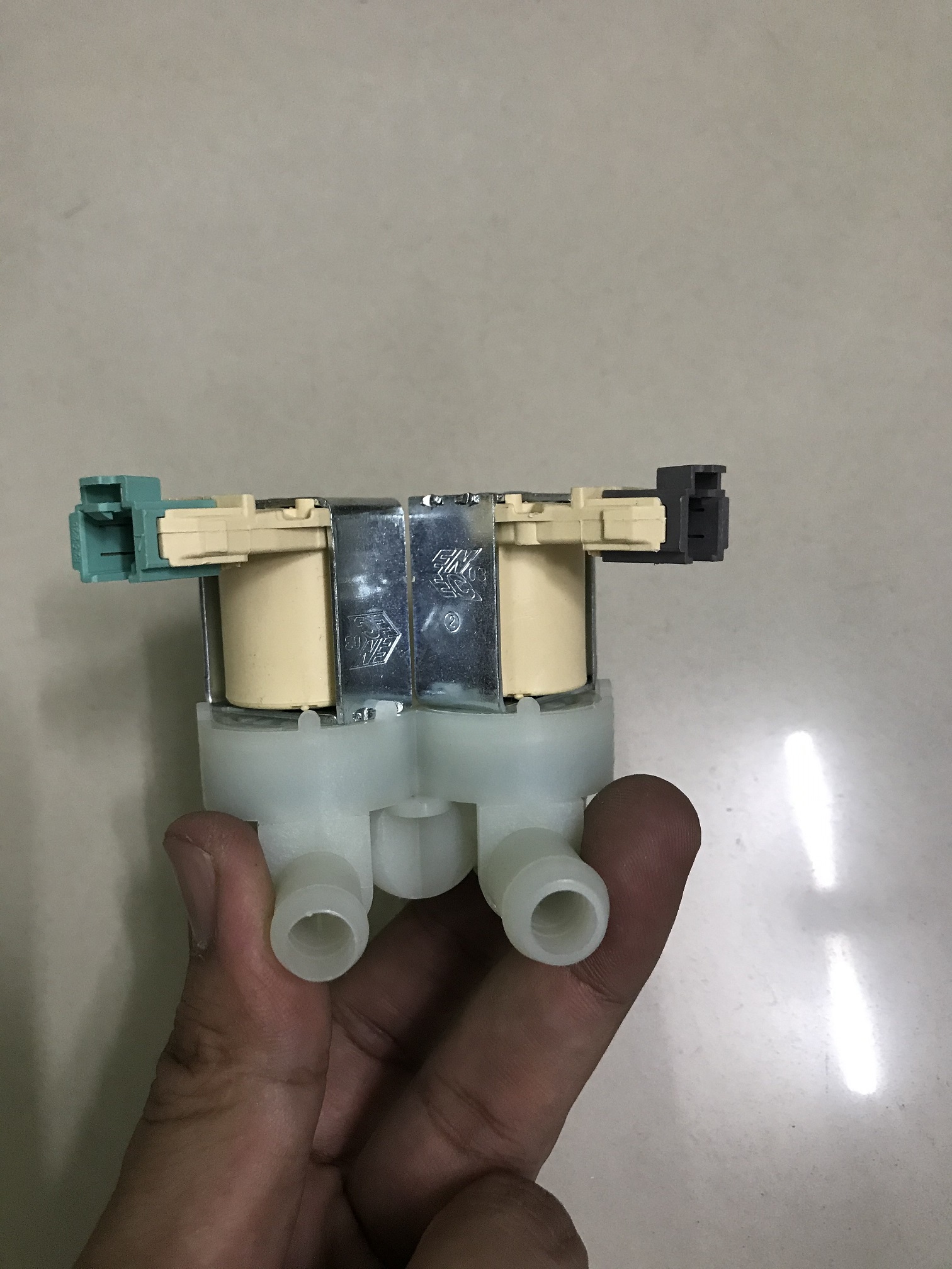 [HCM]van cấp nước máy giặt đôi Electrolux