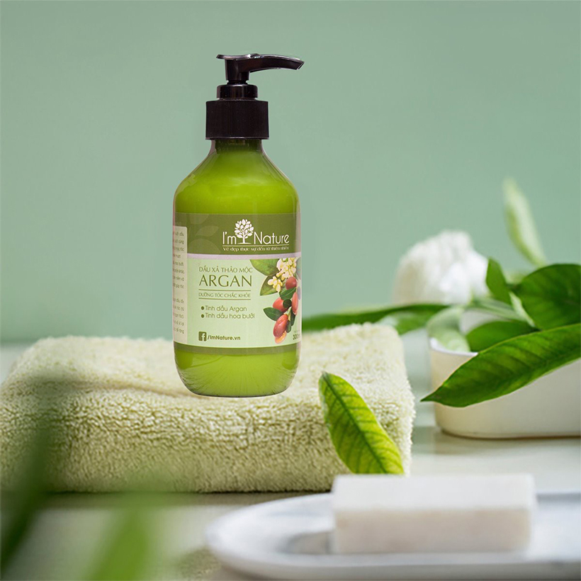 Dầu xã thảo mộc I’M NATURE 300ml