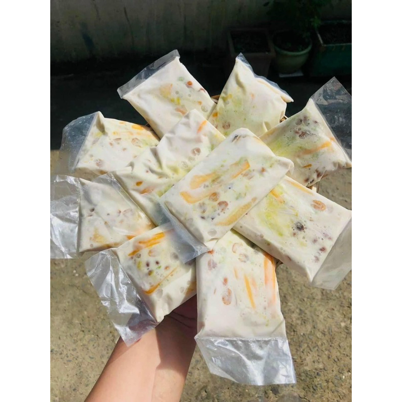 Kem chuối mix trái cây siêu béo 10 cây