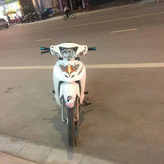 Bộ 2 Tem mỏ đại bàng