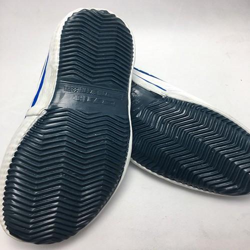 GIÀY BÓNG ĐÁ BATA TÀU MÀU TRẮNG MỚI ĐẸP RẺ