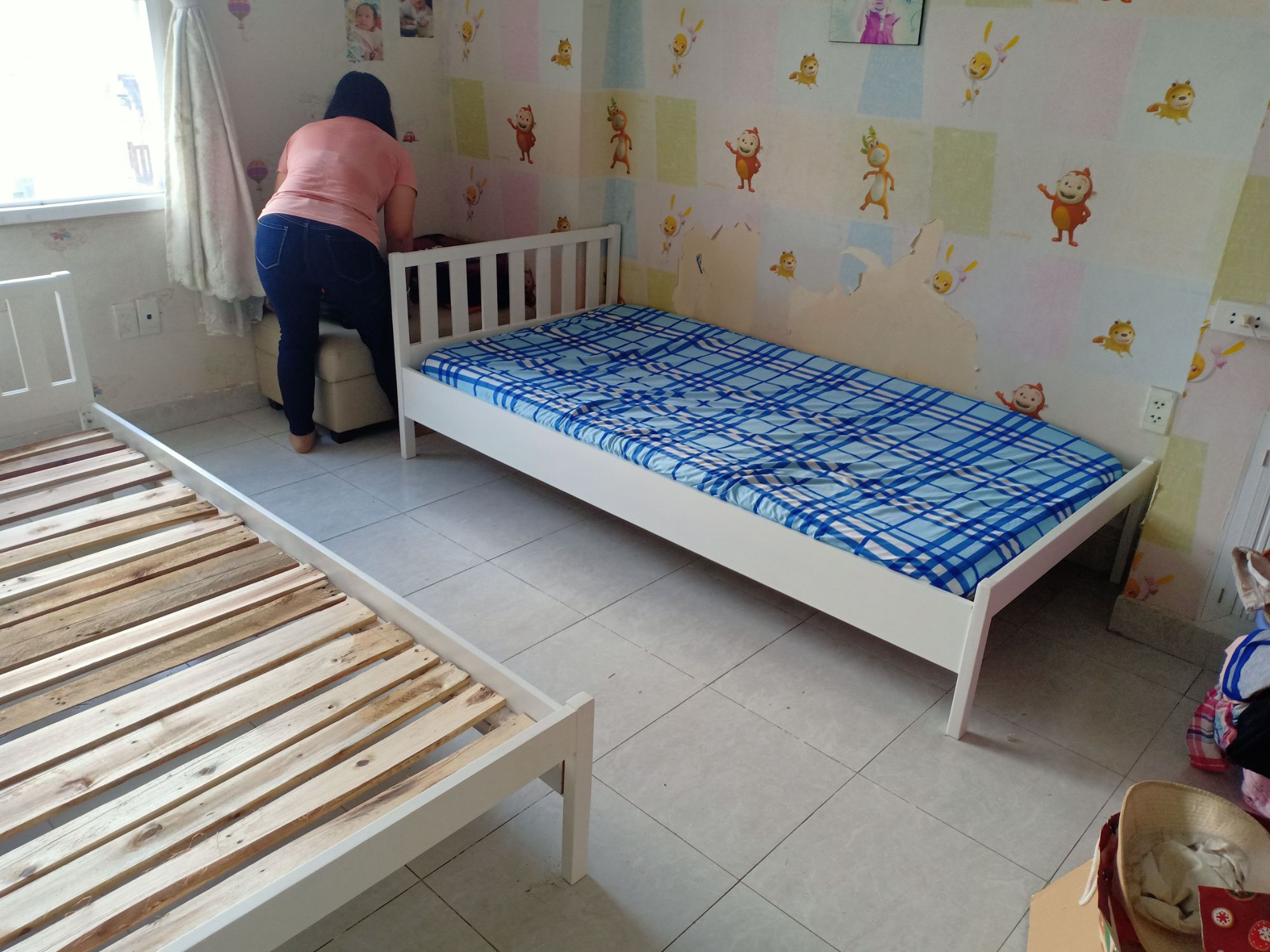 Giường gỗ 1mx2m gỗ thông nhập khẩu