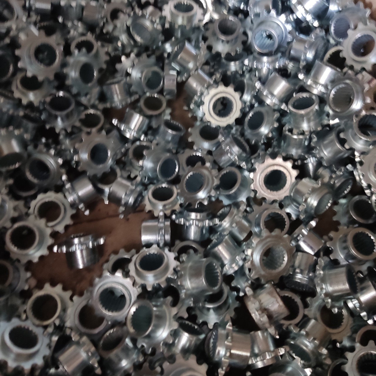 Nhông đề xe máy chế xiên nướng