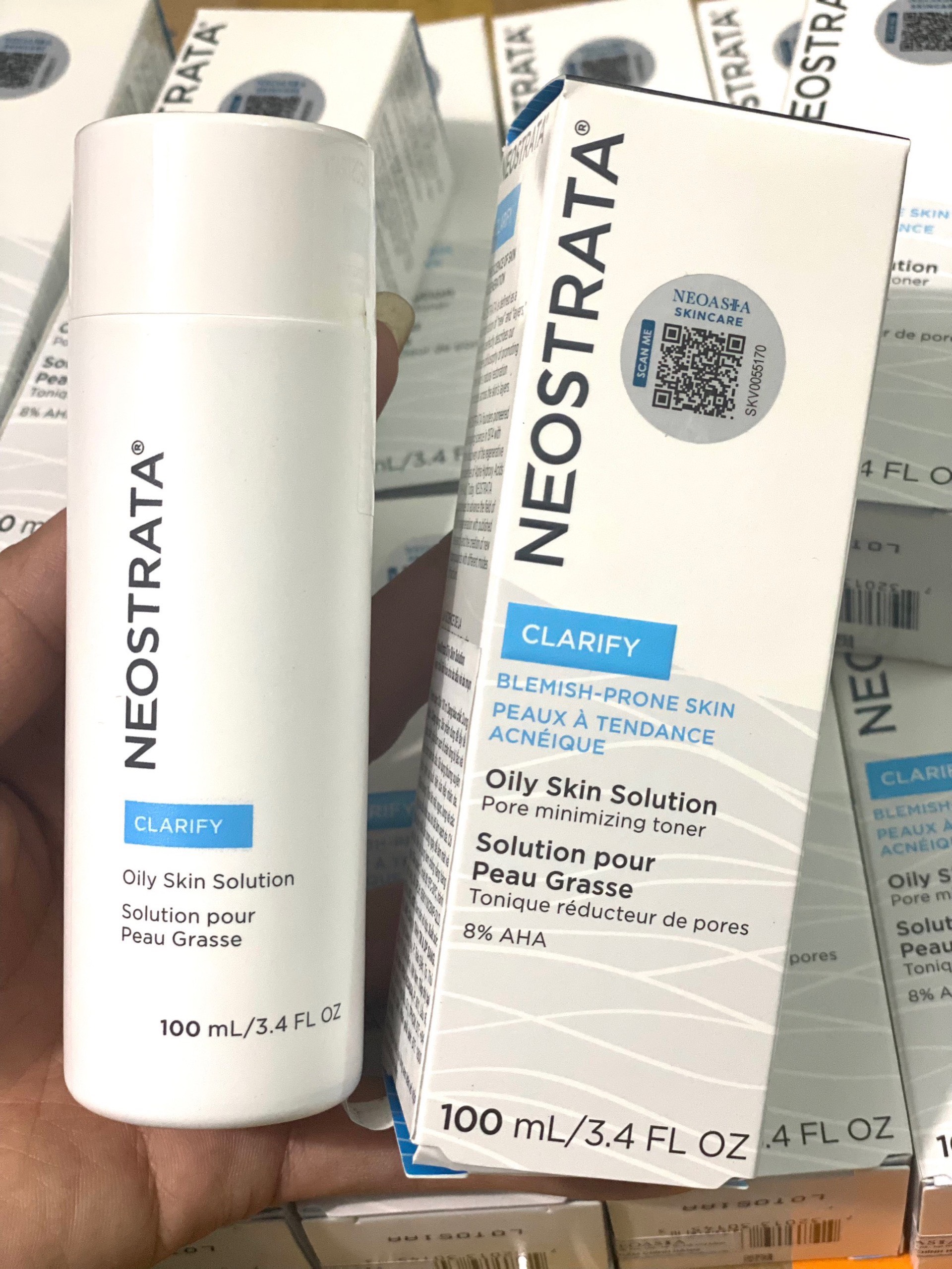 NeoStrata Oily Skin Solution AHA 8 – Dung Dịch Trị Mụn Kiểm Soát Nhờn