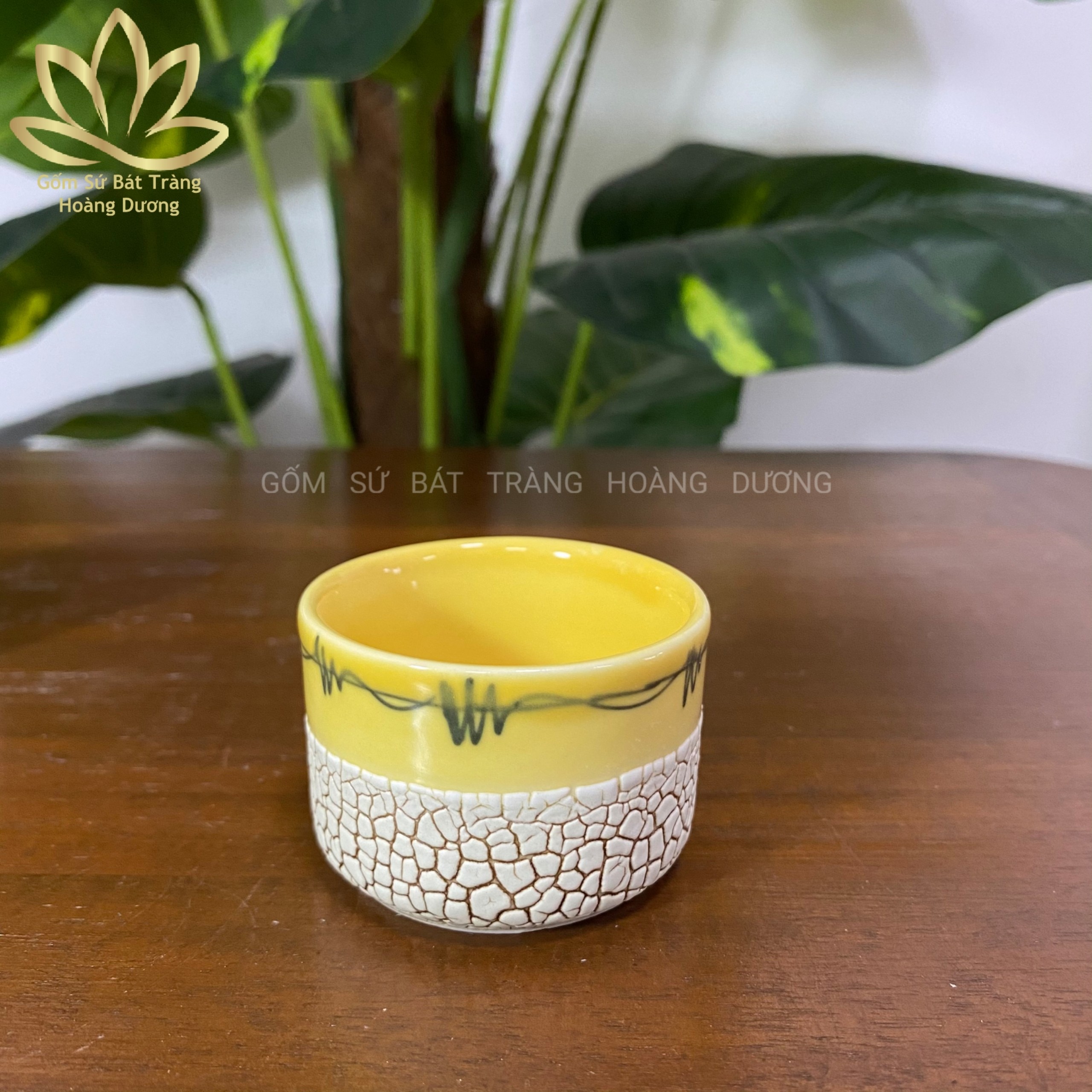 Chén uống trà men rạn Bát Tràng kích thước miệng 5.5 cm x cao 3.5 cm