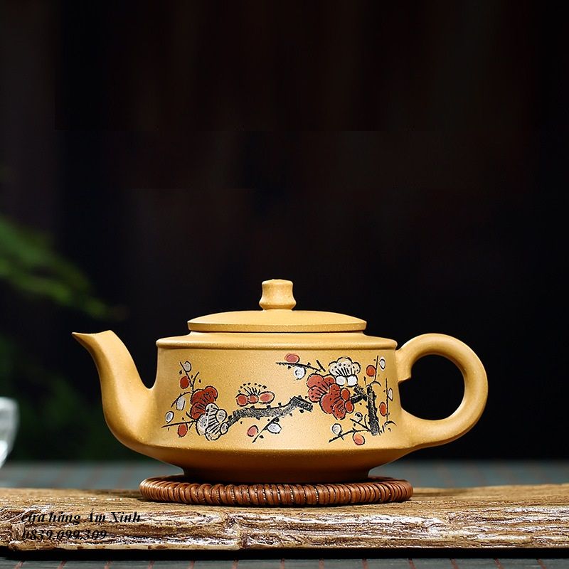 Ấm Tử Sa Nghi Hưng Khúc Hồ Mai Hoa 245 ml