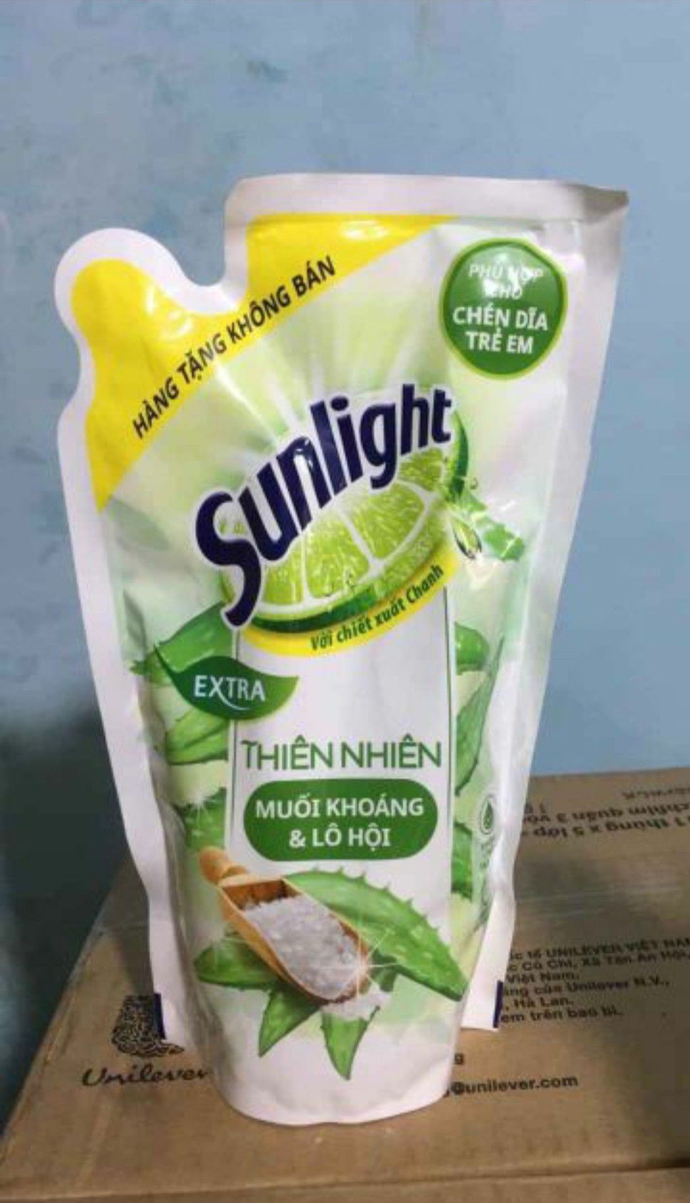 [HCM]Nước rửa chén sunlight trắng túi 550gr