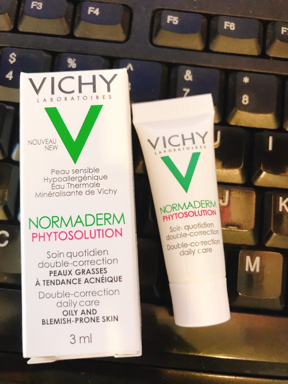 kem dưỡng giảm mụn và thâm Vichy Normaderm Phytosolution 3ml