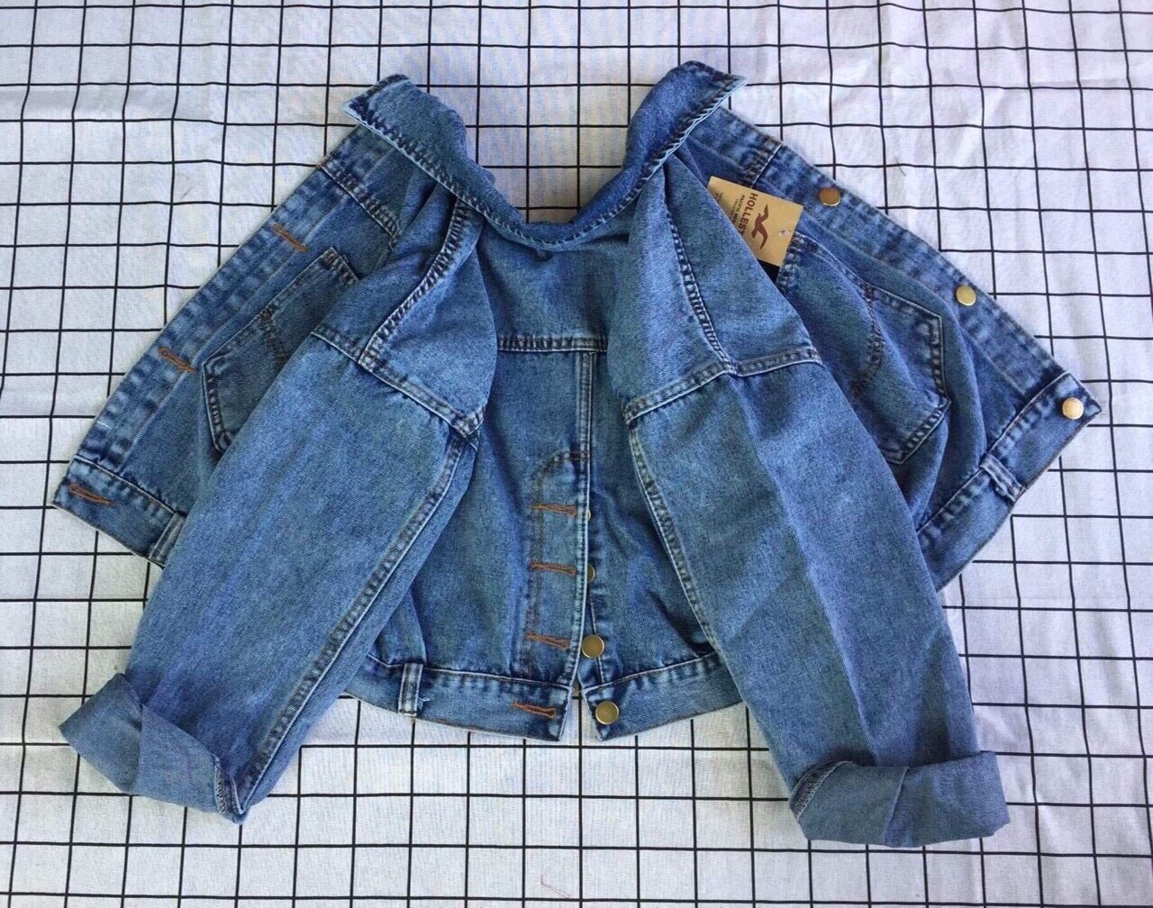 [HCM]ÁO KHOÁC JEANS CÁ TÍNH THỜI TRANG NHIỀU NÚT SAU ĐÔNG PHƯƠNG FASHION + ÁO THUN TRƠN (MUA RIÊNG)