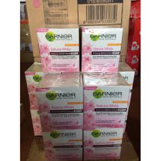 [Khuyến mại]1 HÔP KEM DƯỠNG TRẮNG DA NGÀY , ĐÊM GARNIER SAKURA WHITE THAI LAN