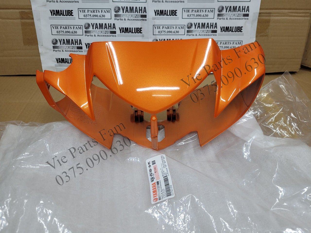 Nắp trước / ốp đầu trước Sirius (Thắng/ phanh Đĩa nhiều màu đời bóng lớn 2014 đến nay), hàng din Yamaha mới 100%