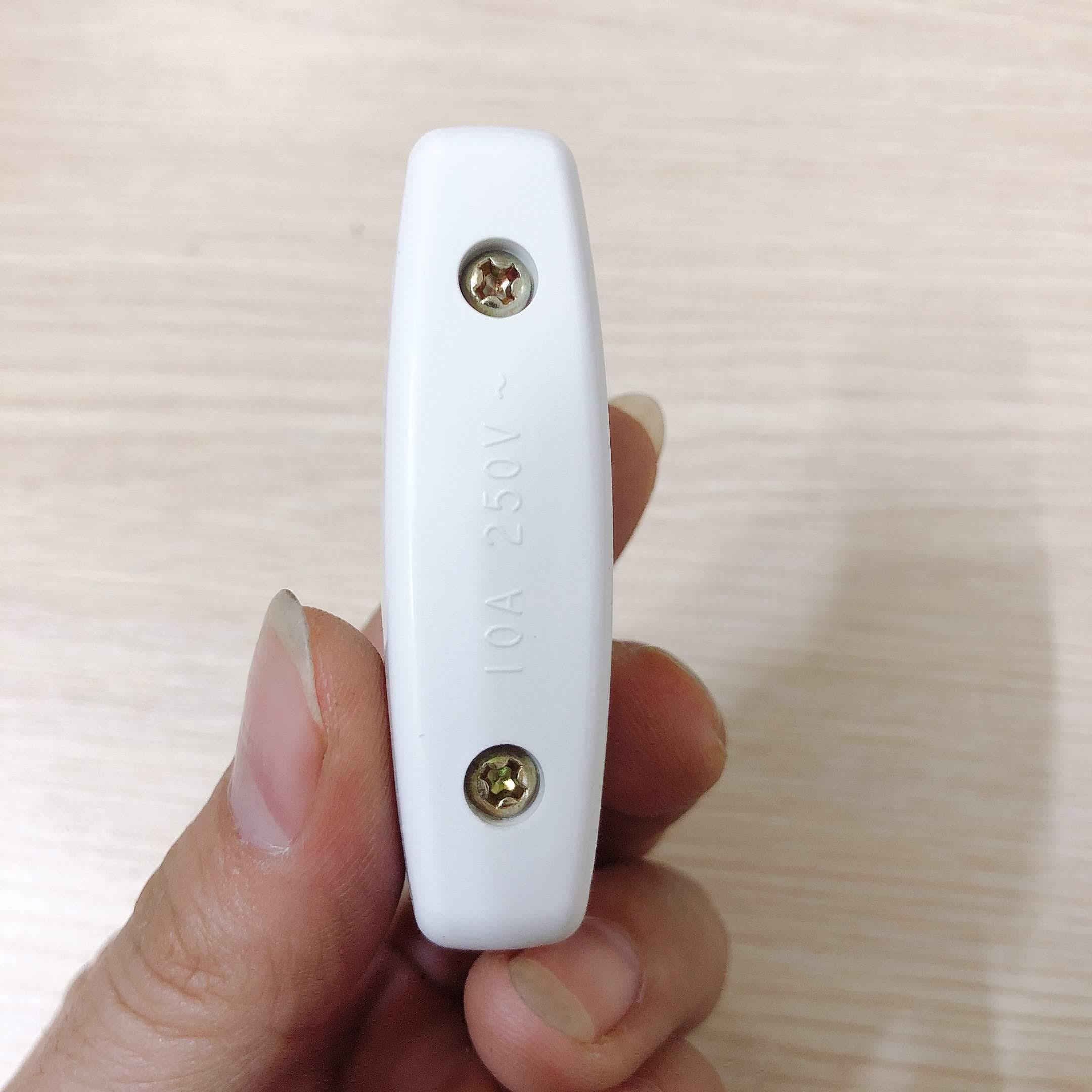 [HCM]Công tắc treo LIOA