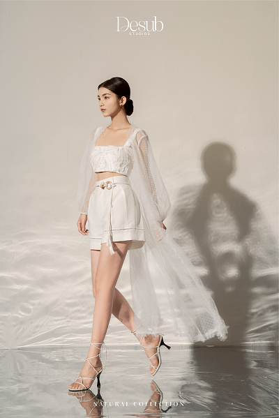 Desub Studios Áo kiểu Artwork Fabric Croptop