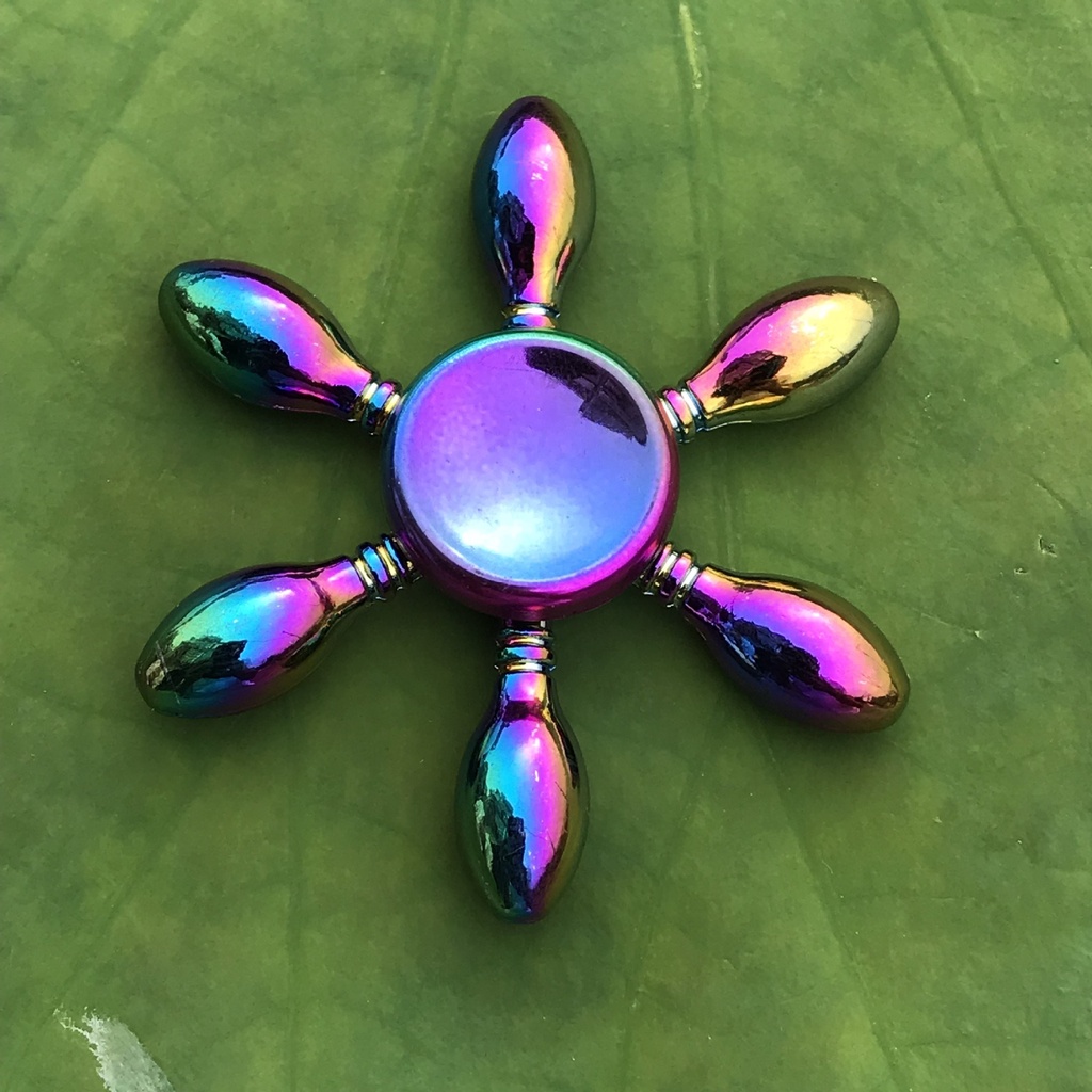 (rẻ vô địch) CON QUAY SPINNER GRADIENT Kim loại Fidget Spinner