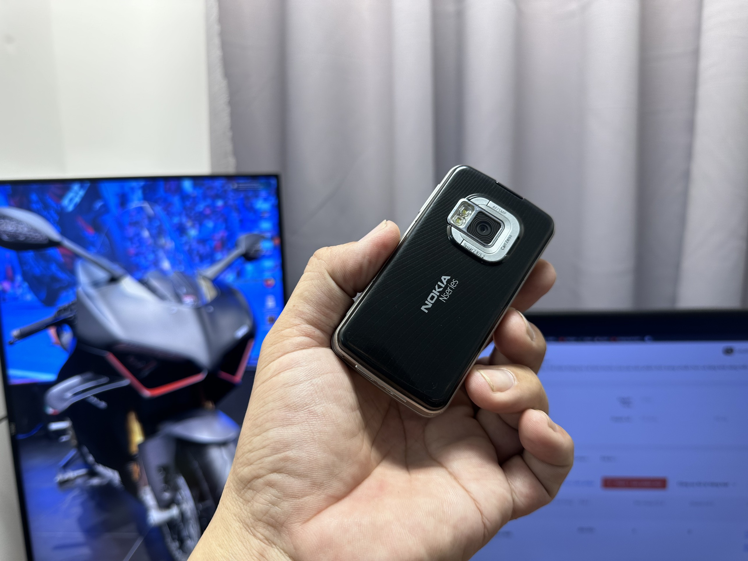 Lk Điện thoại Nokia N96 chính hãng (0175)