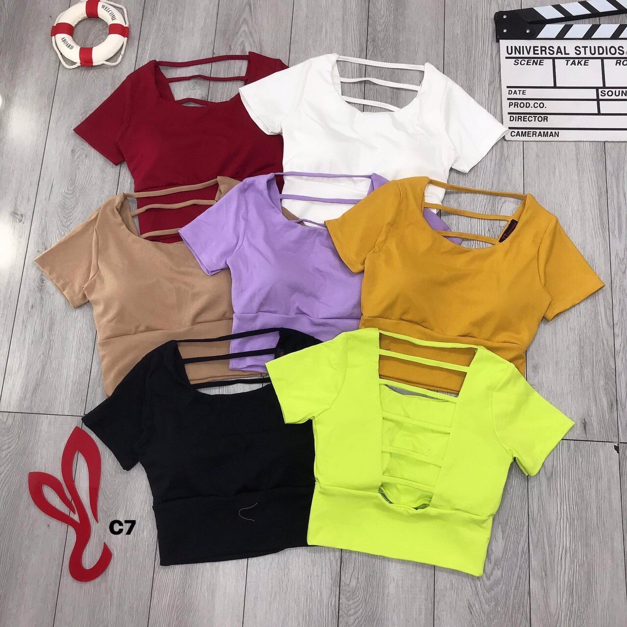 [HCM]ÁO THUN CROPTOP HỞ LƯNG ĐAN DÂY