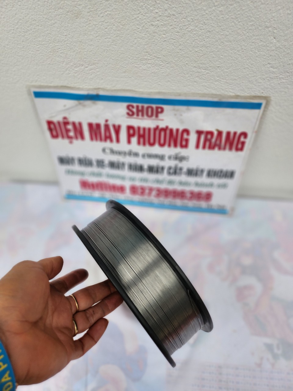 Cuộn dây hàn MIG 5 kg ( KHÔNG DÙNG KHÍ - DÙNG KHÍ )