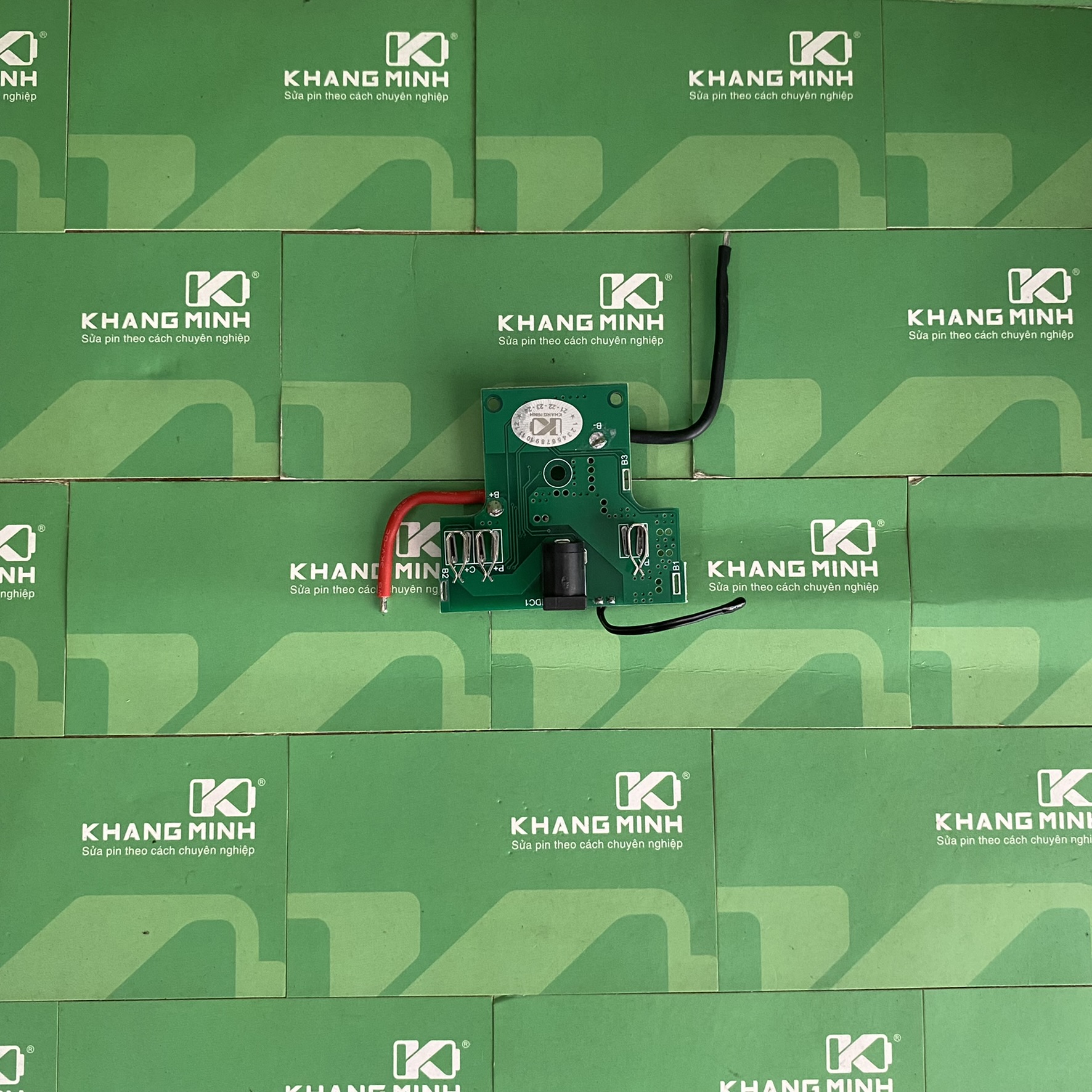 Mạch pin Hitachi 14.4V 4S nhận sạc adaptor 16.8V