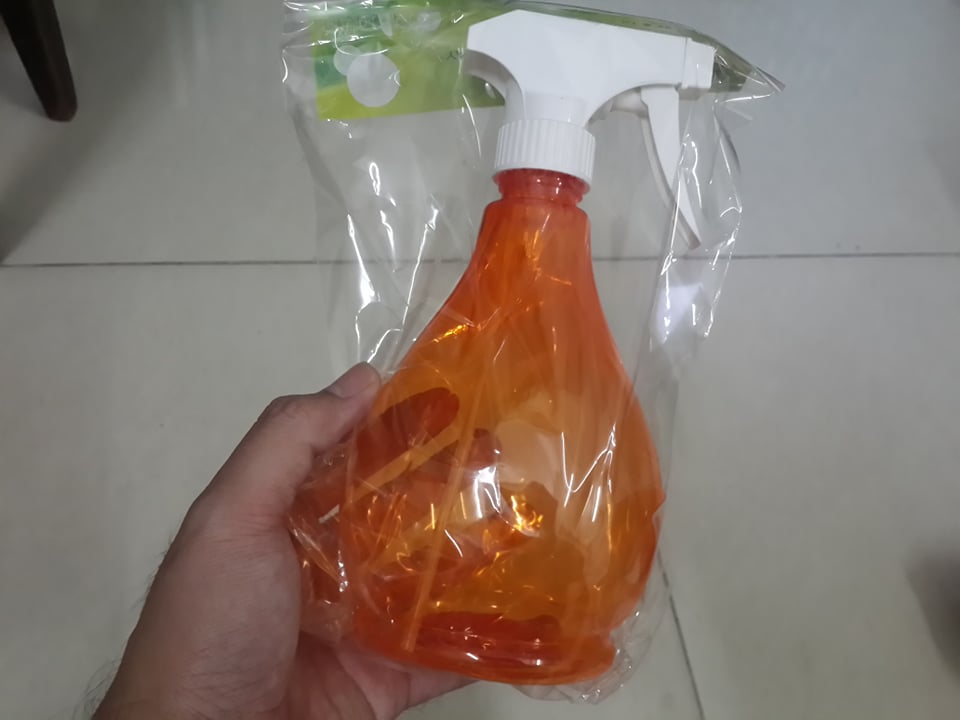 Bình xịt tưới cây 0.75ml (1lít đầy )