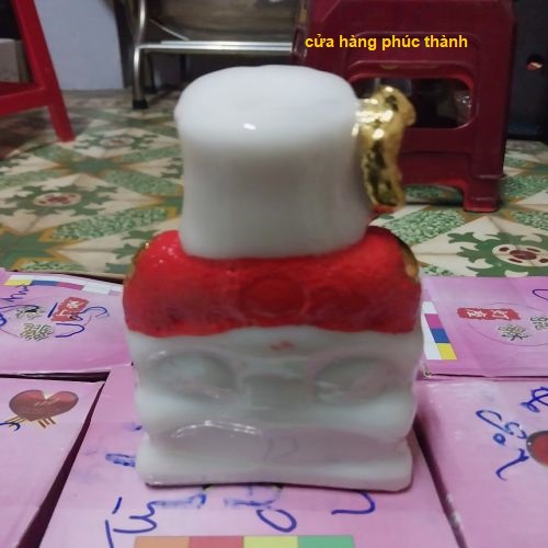 thổ địa ông bà đỏ