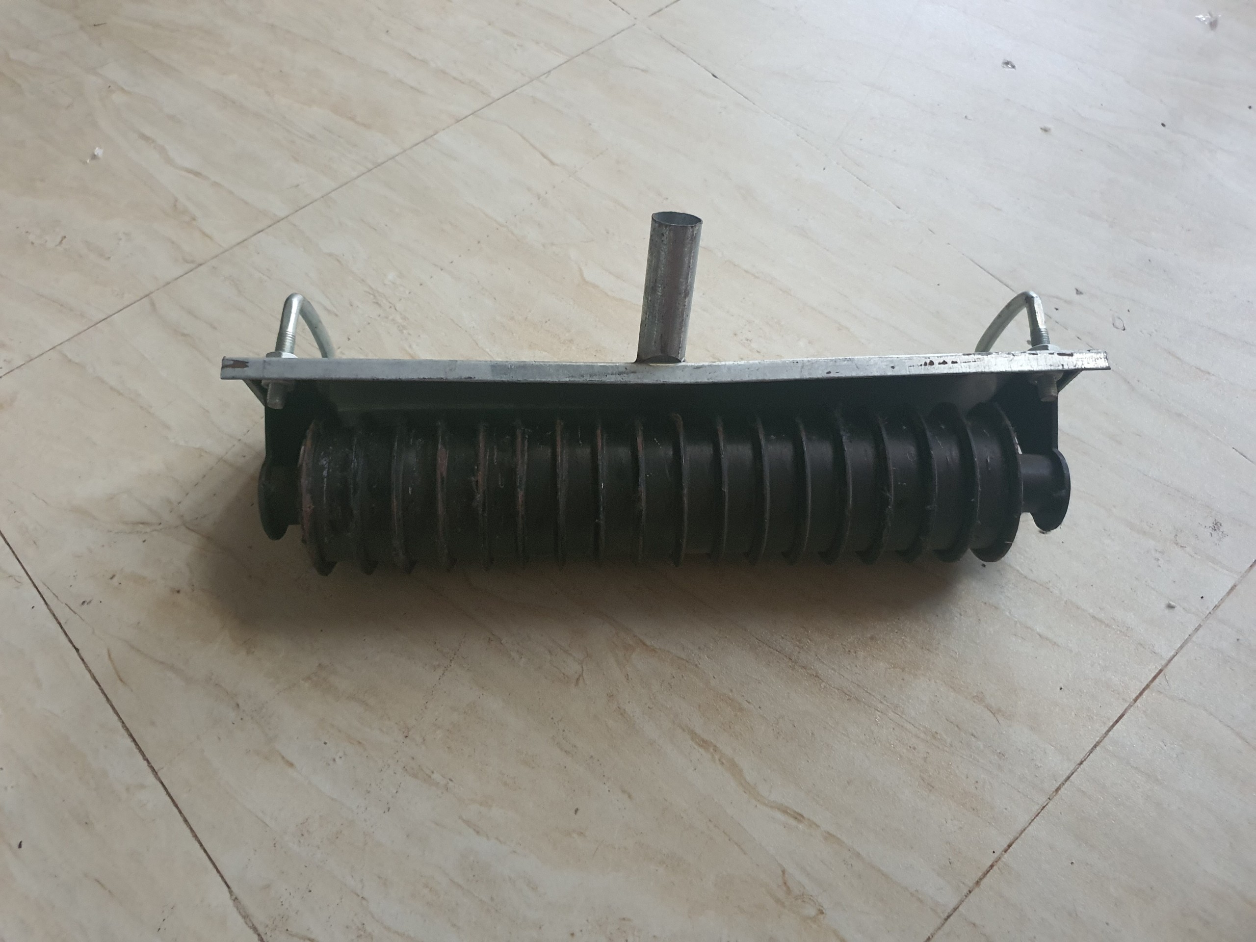 Con lăn tạo nhám bê tông 370mm, 600mm