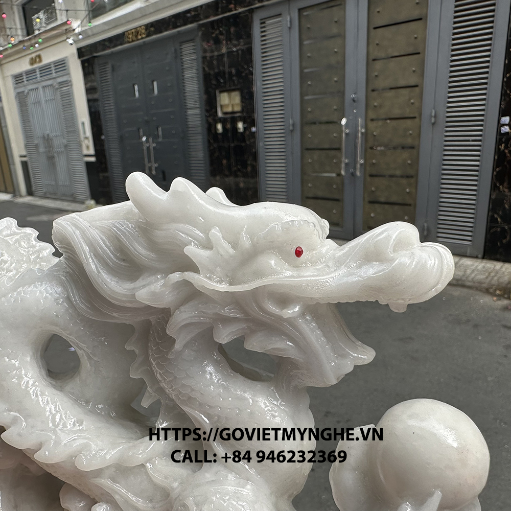 Feng Shui display dragon statue-peacock feather white ice-26cm long