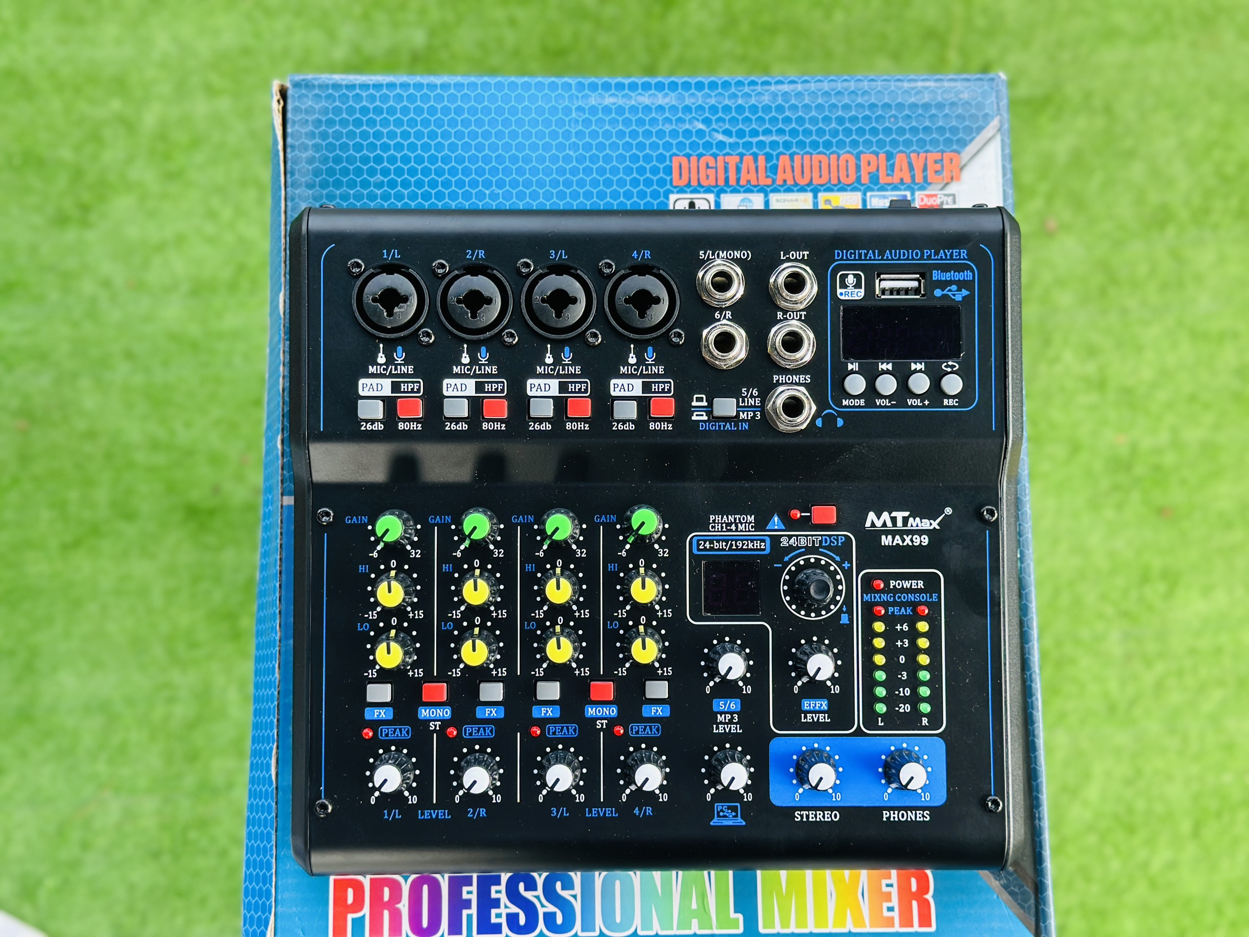 [ Tặng dây AV ] Mixer Max-68 Pro Bluetooth - 100 Hiệu Ứng Vang , Bàn Mixer Live Stream , Amply Kết Nối Dàn Hát Karaoke Gia Đình Cực Hay, Dễ Sử Dụng, Bảo Hành 12 tháng