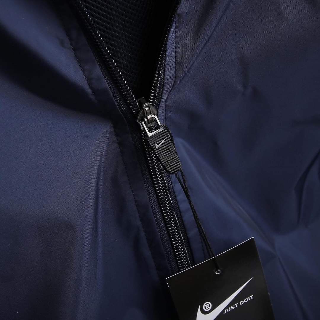 Áo khoác dù nón rời Nike 2020