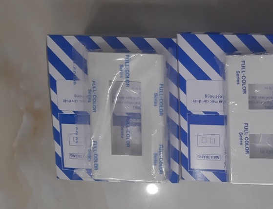 [HCM]Mặt nạ 123 hạt công tắc Panasonic dòng Full hạt nhỏ (1 hộp mặt nạ 10 cái )