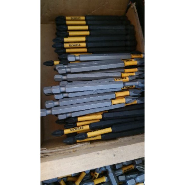 Một Mũi Vít DEWALT PH2 Dài 9cm