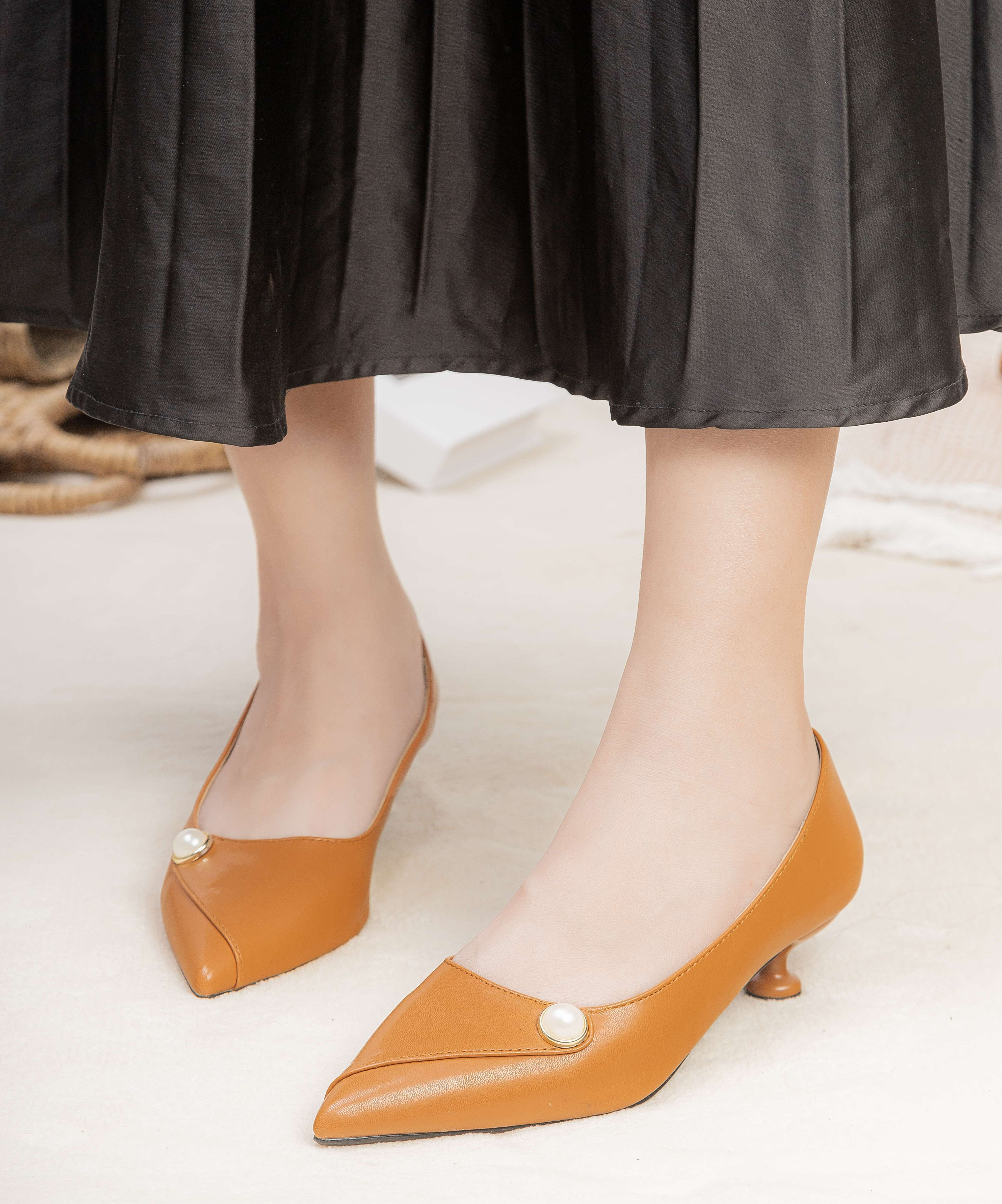 Giày Cao Gót 4cm Đính Hạt Pixie H165
