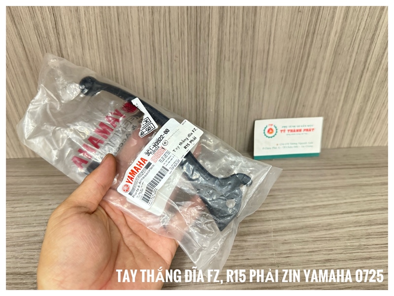 Tay thắng đĩa FZ, R15 Phải ( Đen Nhám ) - ( 1 Cây ) 3C1H39220000