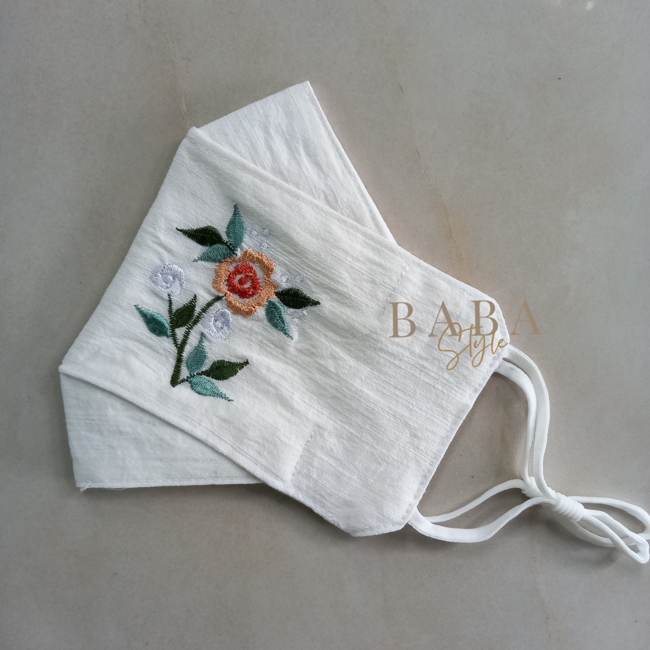 Khẩu trang thêu hoa 3D Linen + Cotton, vải sợi 100% tự nhiên, kháng khuẩn, hợp thời trang, tôn vinh trang phục và nét đẹp riêng của chị em phụ nữ, thoáng & mềm mại, không hại da, đa dạng về màu sắc, bao đổi trả sản phẩm