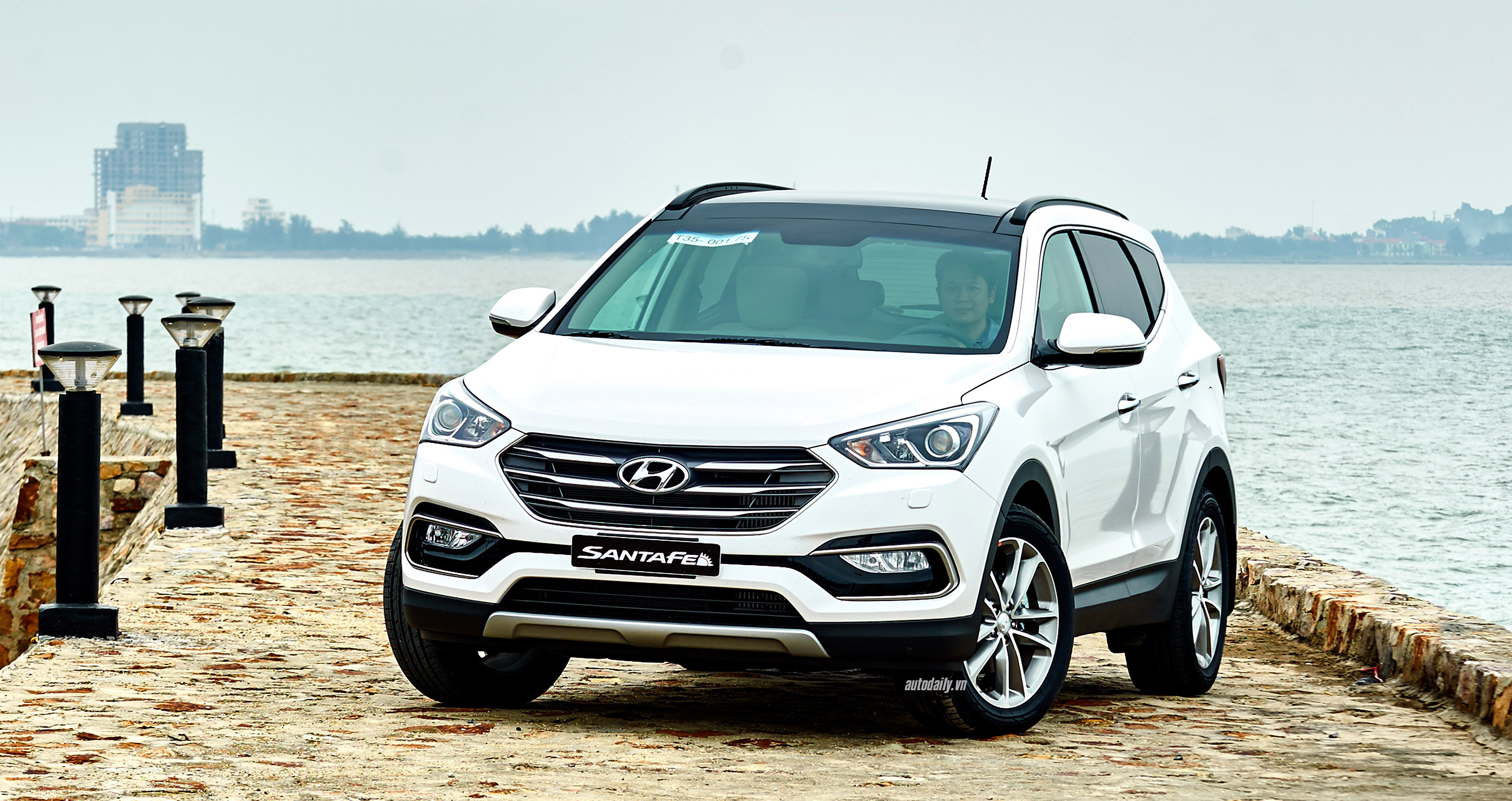 Xi nhan gương Hyundai Santafe 2016