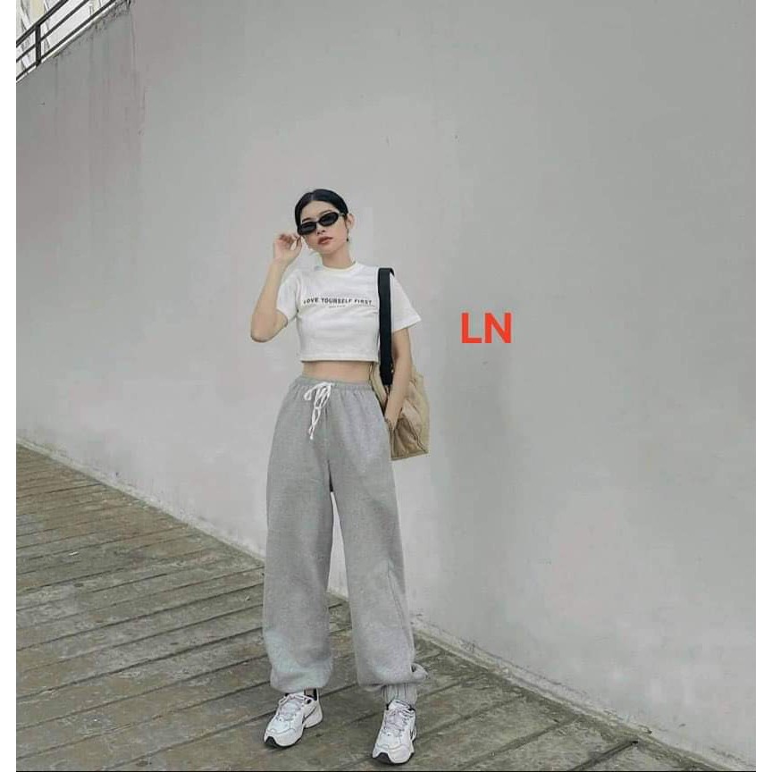 Sét áo croptop Love + quần chun xám
