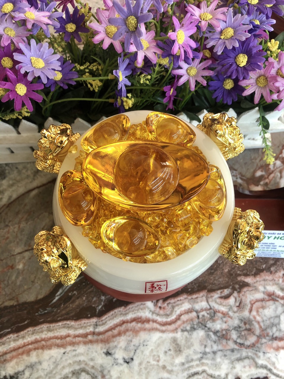 Bát vàng, Bát Tụ Bảo, Bát tụ tài phong thủy đá bạch ngọc được chạm khắc thêm 4 con thiềm thừ chiêu nạp tài lộc trang trí bàn thờ thần tài, nhà cửa - Cao 18cm