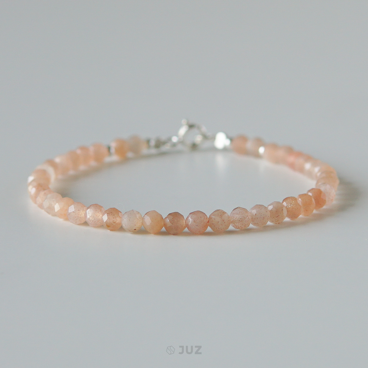 Vòng tay Peach moonstone 3.5mm
