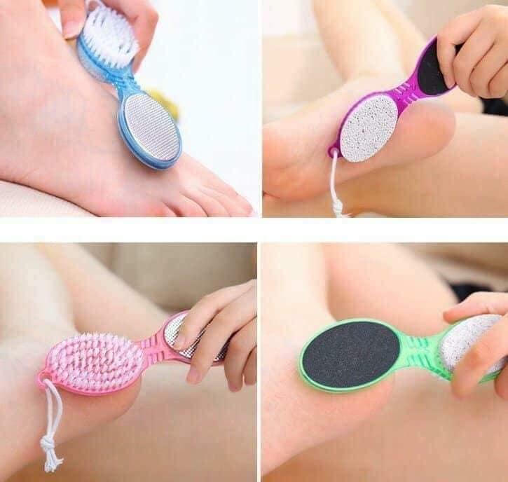Bàn chải 4 trong 1 chà gót chân tẩy tế bào chêt siêu tiện lợi
