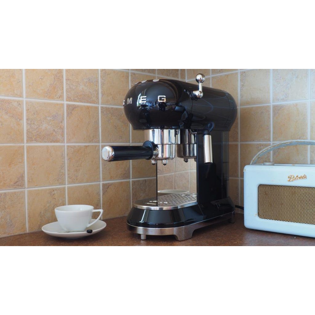 Coffee machine Smeg ECF01 multicolour